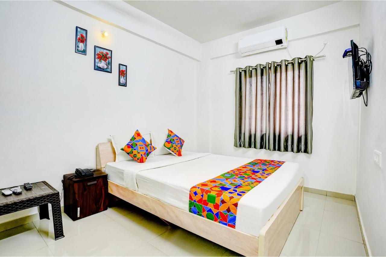 Hotel Fabhotel Shivsai Suites
